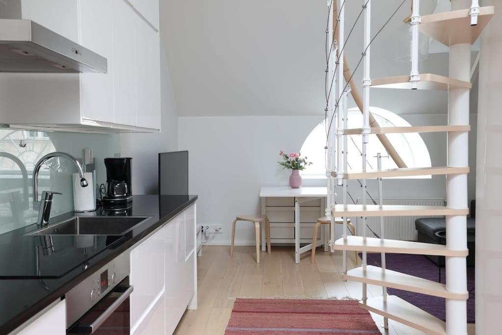 Poista 2ndhomes Unique 35m2 Studio Penthouse With Sauna & Balcony Appartement